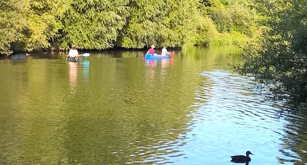 Kanufahren am Fluss - Altmühltal